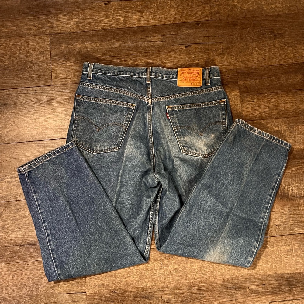 Levi’s - Picture 3 of 3